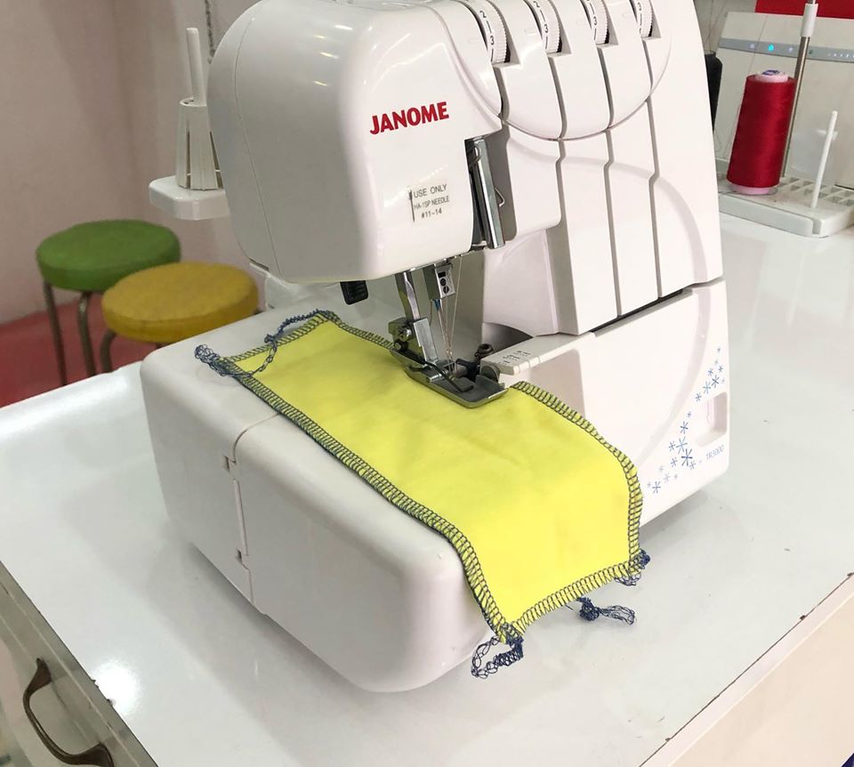 janome tr 3000 overlok makinasi 2 el aile dikis makinesi ev dikis makinasi eski siyah dikis makinasi alim satim tamir bakimi singer janome zetina bernette bernina victoria pfaff