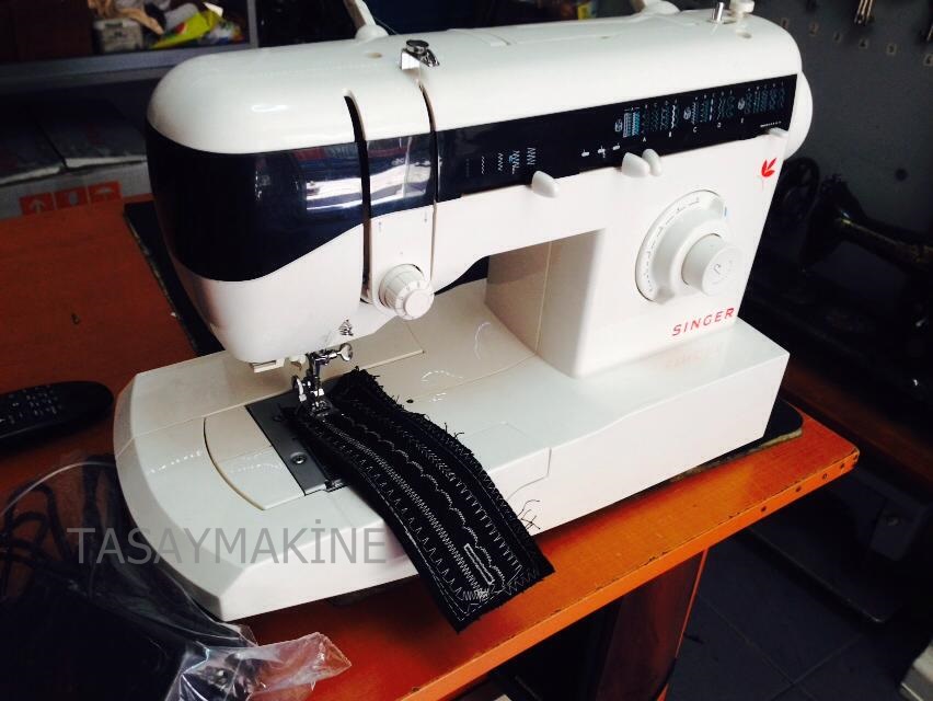 Singer 2732 Dikis Makinasi Piko Desenli Aile Dikis Makinesi Ev Dikis Makinasi Eski Siyah Dikis Makinasi Alim Satim Tamir Bakimi Singer Janome Zetina Bernette Bernina Victoria Pfaff